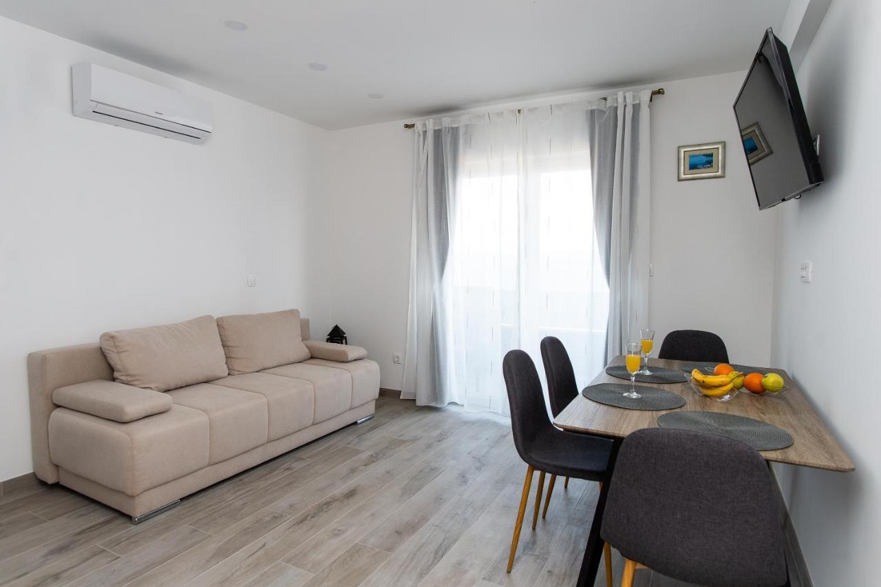 Exclusive Villa Almissa With Swimming Pool And Sea View Lokva Rogoznica Ngoại thất bức ảnh