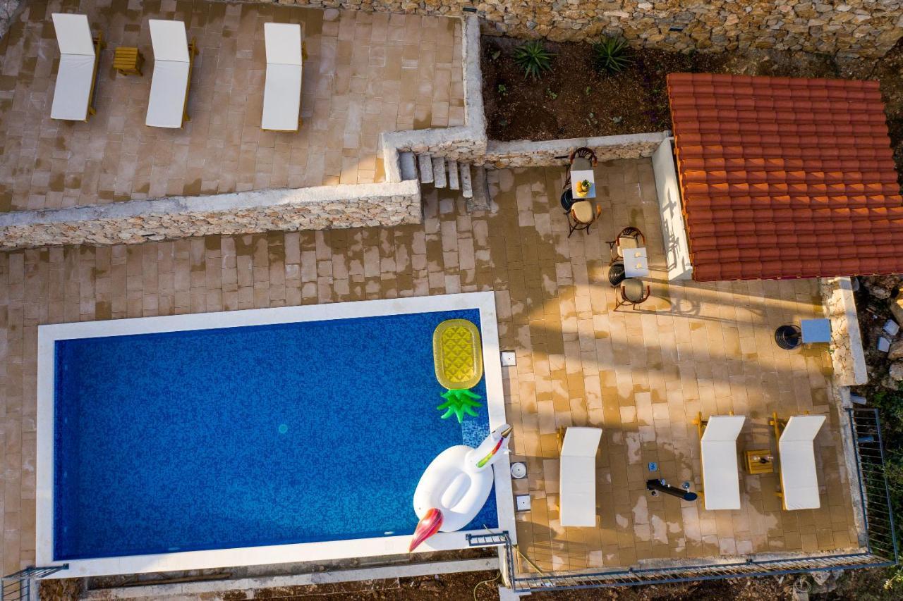 Exclusive Villa Almissa With Swimming Pool And Sea View Lokva Rogoznica Ngoại thất bức ảnh