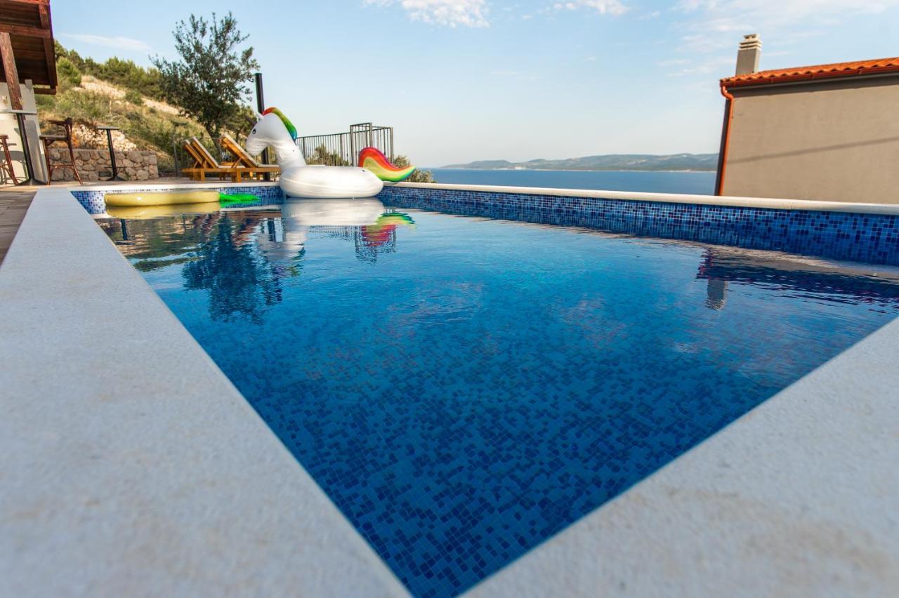 Exclusive Villa Almissa With Swimming Pool And Sea View Lokva Rogoznica Ngoại thất bức ảnh