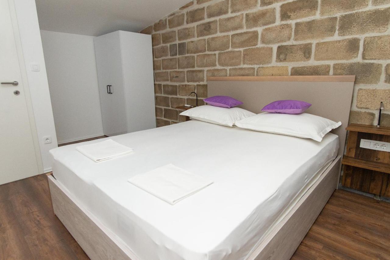 Exclusive Villa Almissa With Swimming Pool And Sea View Lokva Rogoznica Ngoại thất bức ảnh